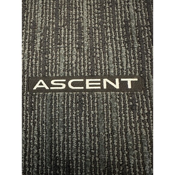 2021 Subaru Ascent Front Left Driver Carpet Floor Mat Gray And Black - Picture 4 of 6